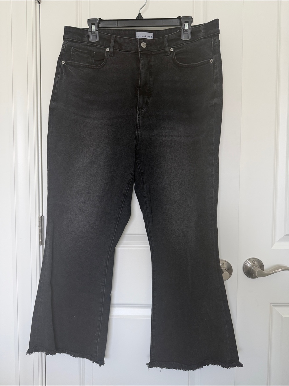 NWOT LOFT Washed Black Kick-Crop Jeans